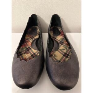 Born Women's Allie Flat Size 9 Scalloped Ballet Shoe Metllic Leather Slip On